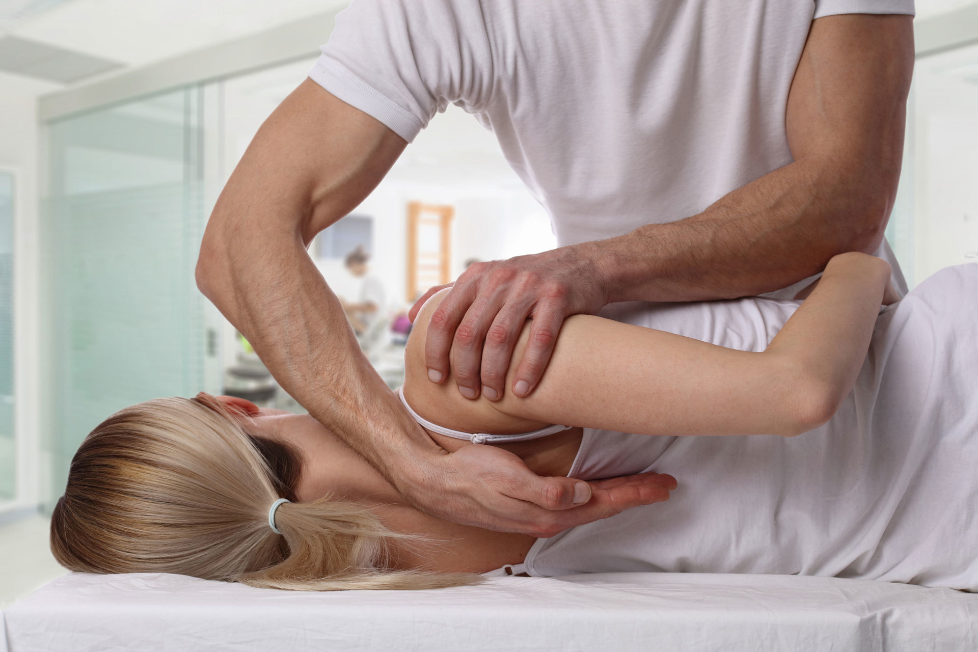 Treatment of upper and mid back pain